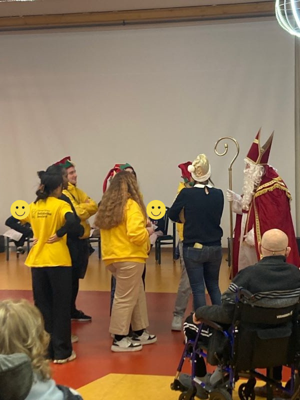 Le Saint-Nicolas accompagner de ces lutins